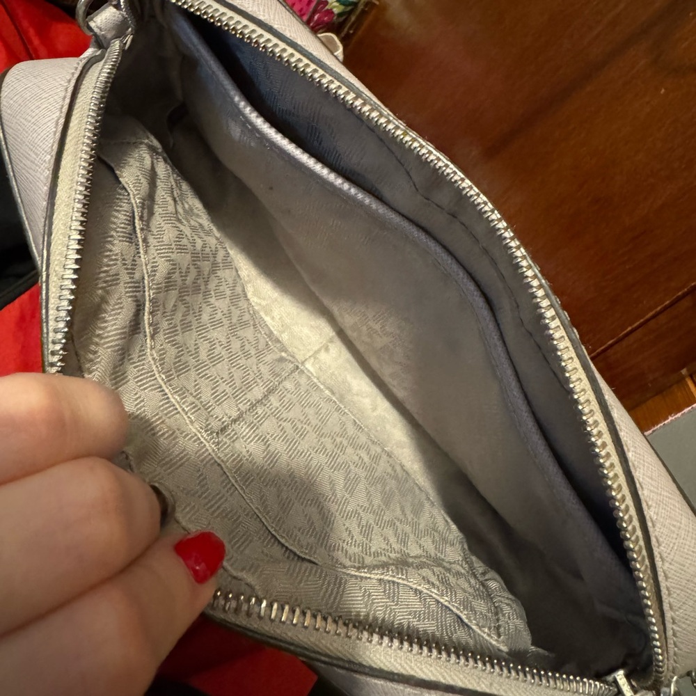 Michael Kors Light Purple Crossbody Bag - Picture 4 of 4